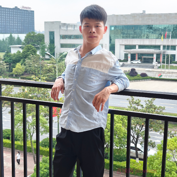 湖南28岁单身帅哥真诚找对象-徐州征婚相亲网
