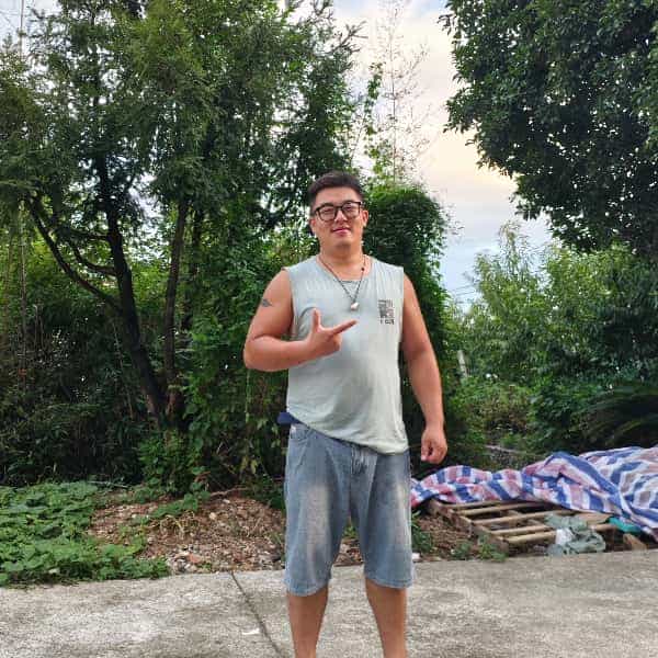 32岁岁浙江单身帅哥 - 徐州吉缘网